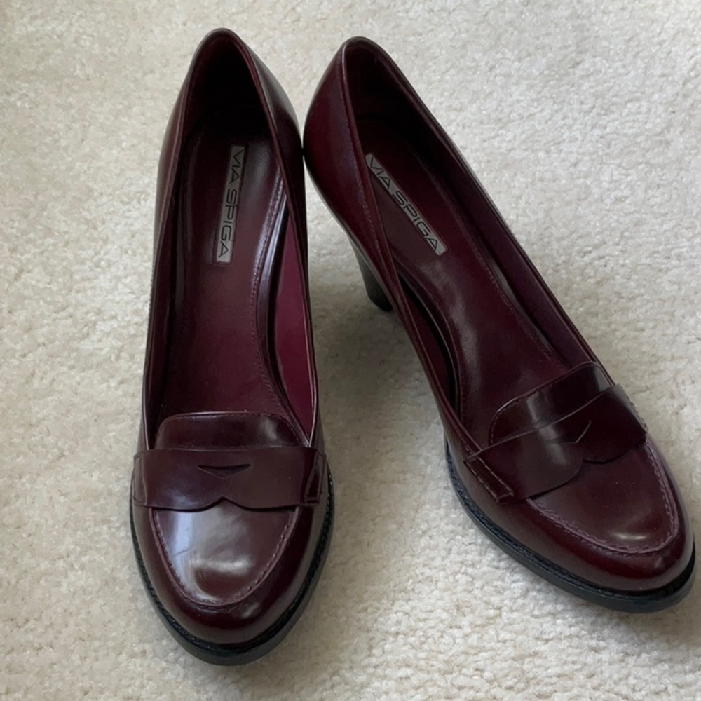 Via Spiga Women's Burgundy Loafers